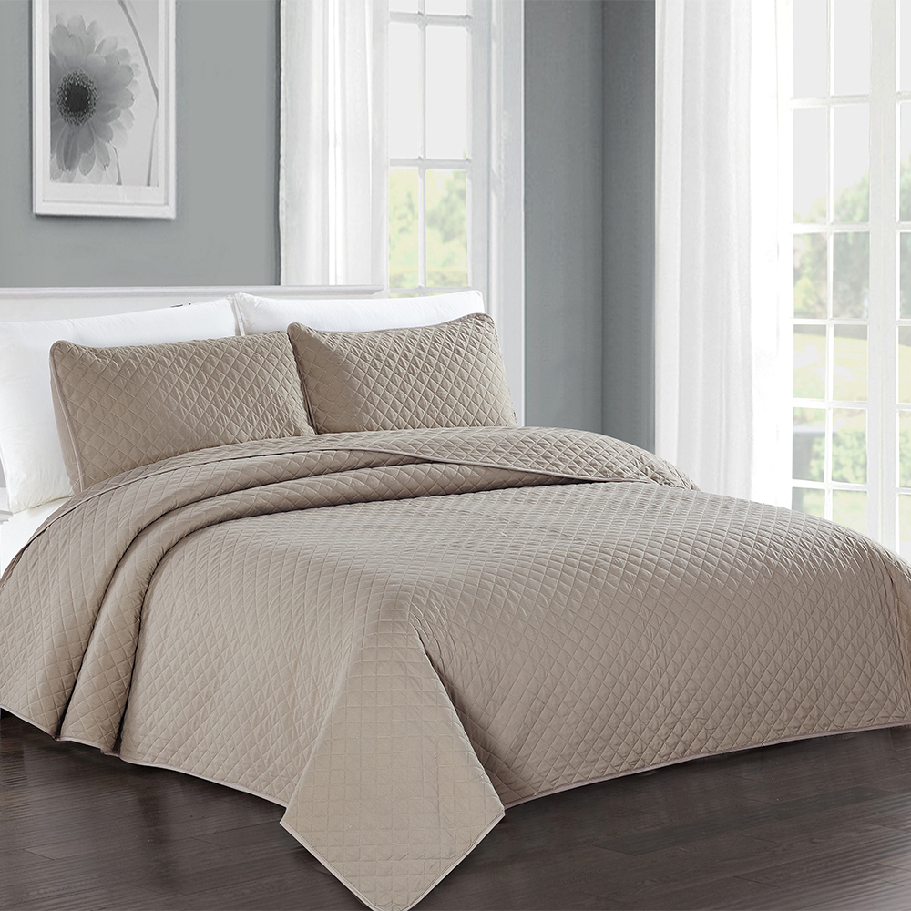99,99% Polyester Solid 3 PCS Quilt Bed Cover